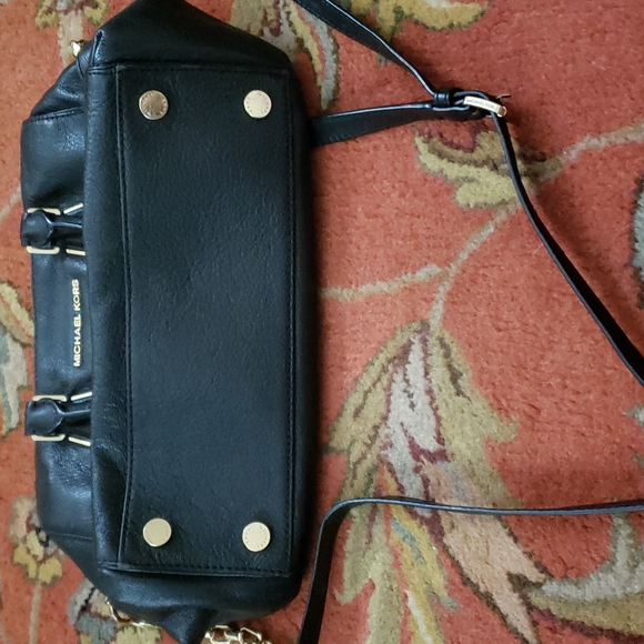 Michael Kors handbag - Picture 6 of 6